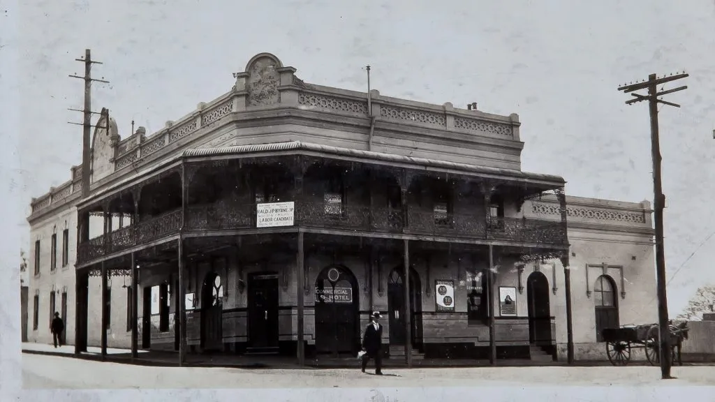 The Commercial Hotel