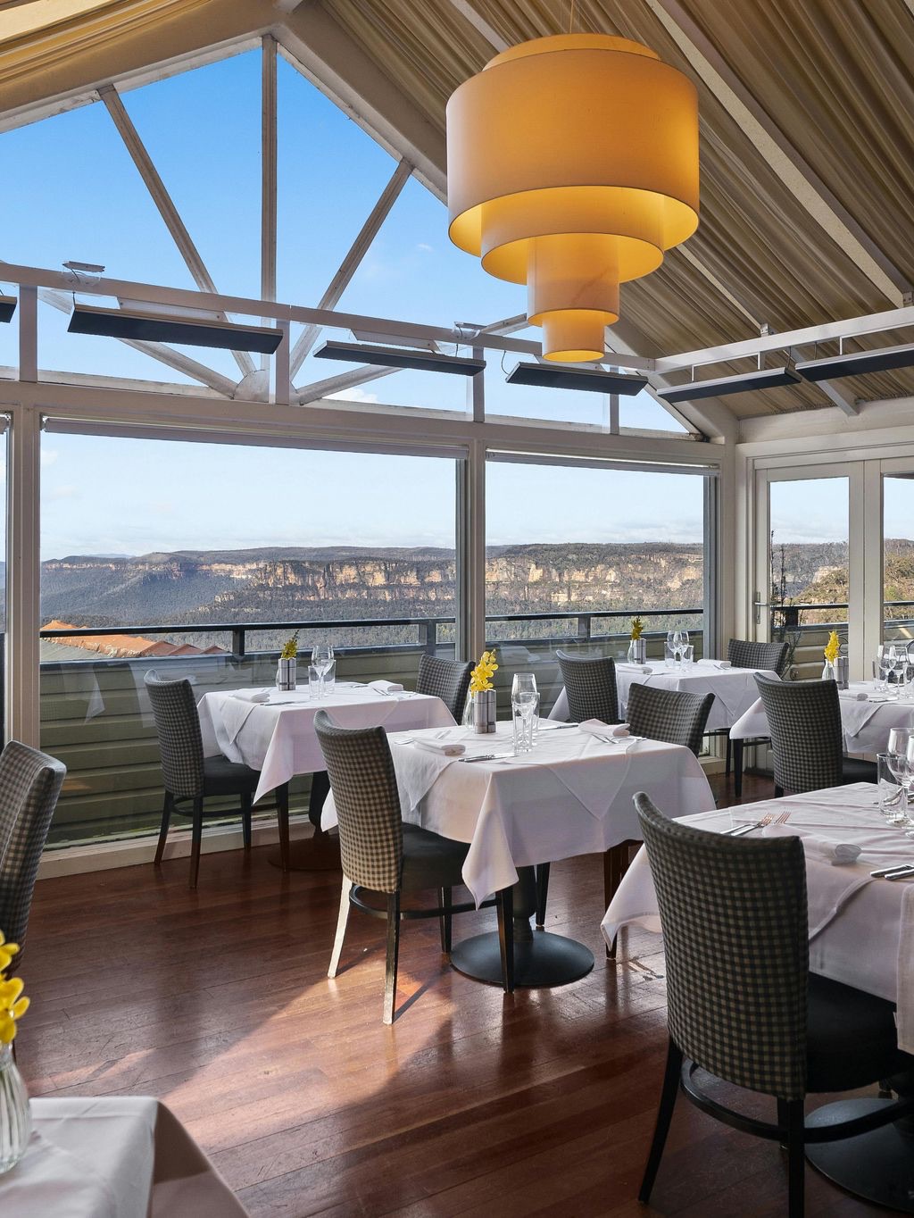 Echoes Restaurant & Bar