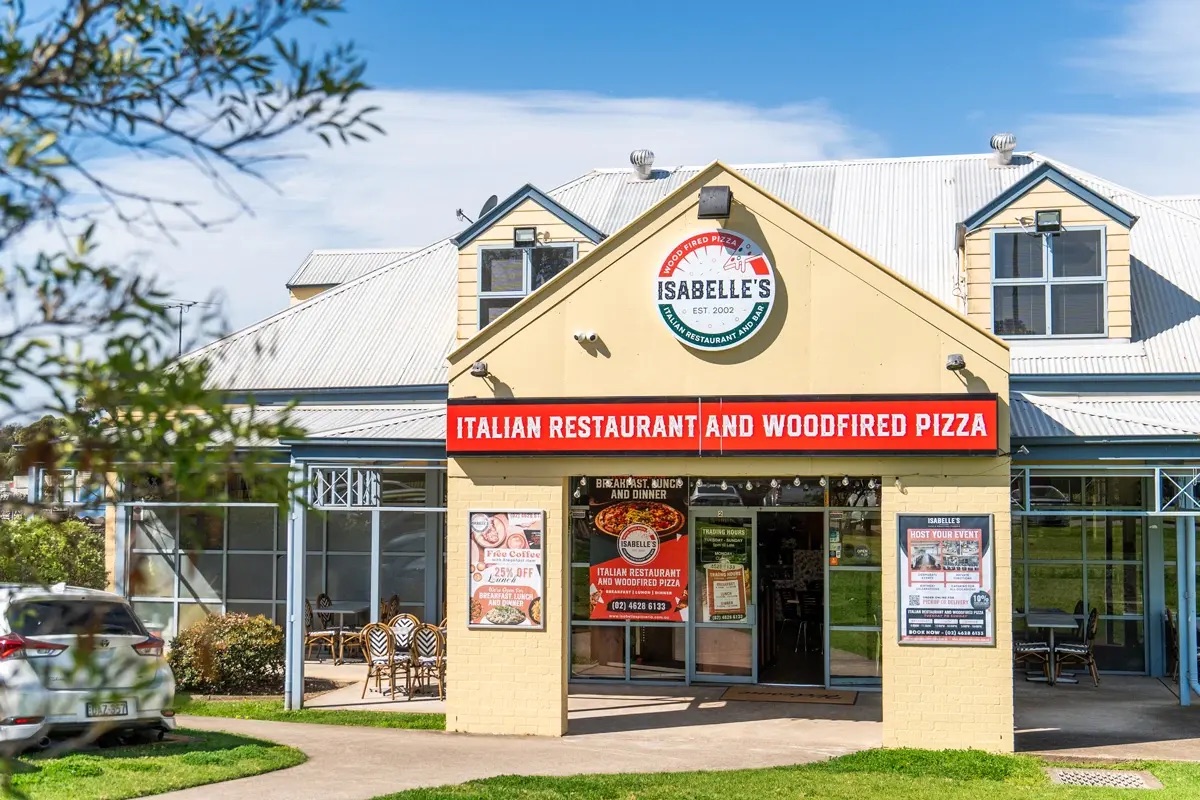 Isabelle's – Italian Restaurant, Bar & Woodfired Pizza