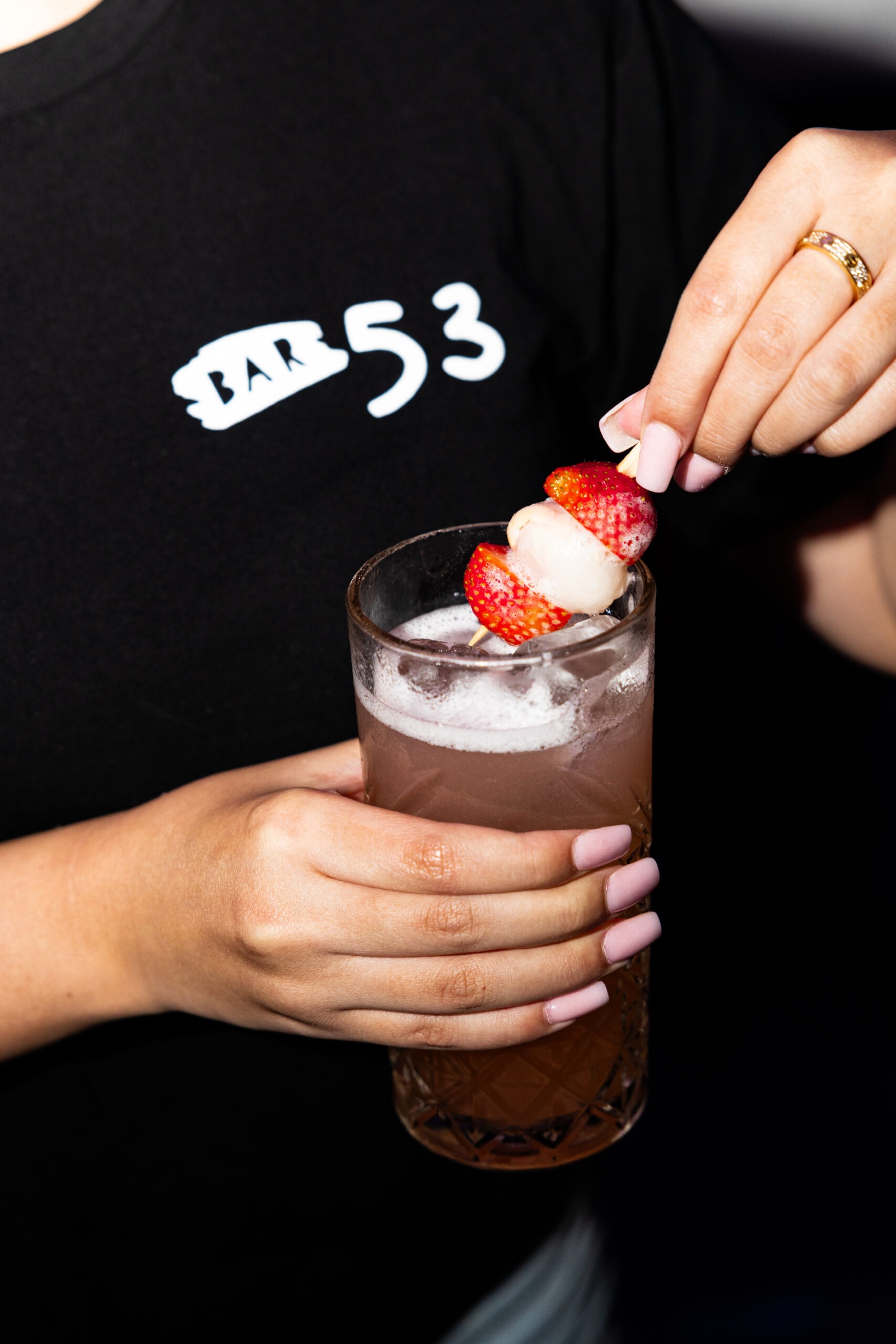 Bar 53