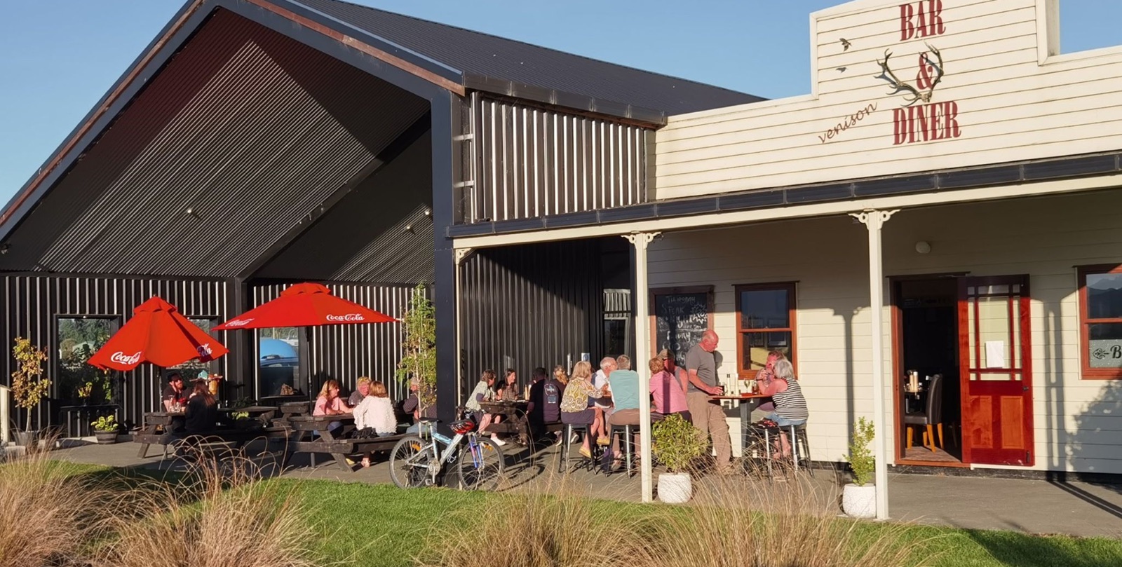 Alpine Centre Cafe & Bar