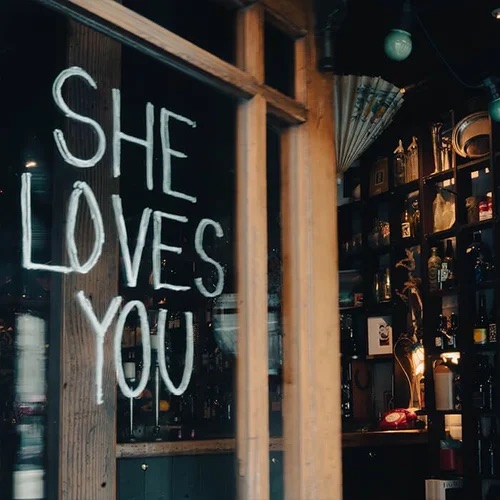 She Loves You