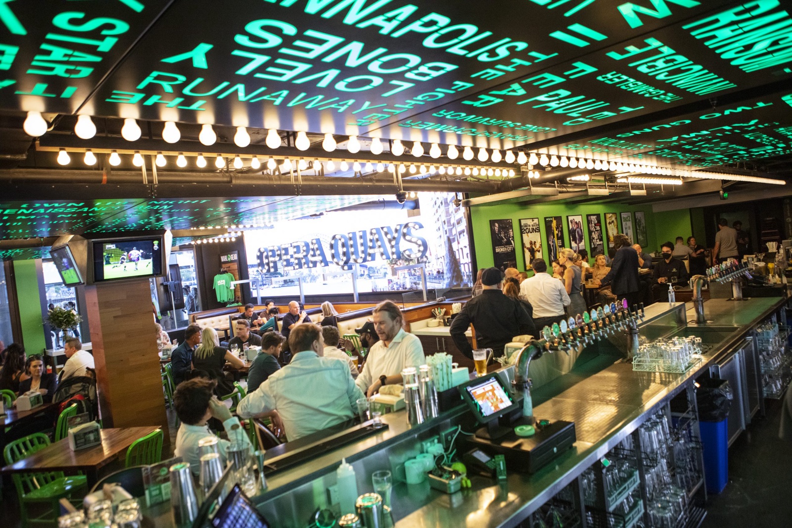 Wahlburgers