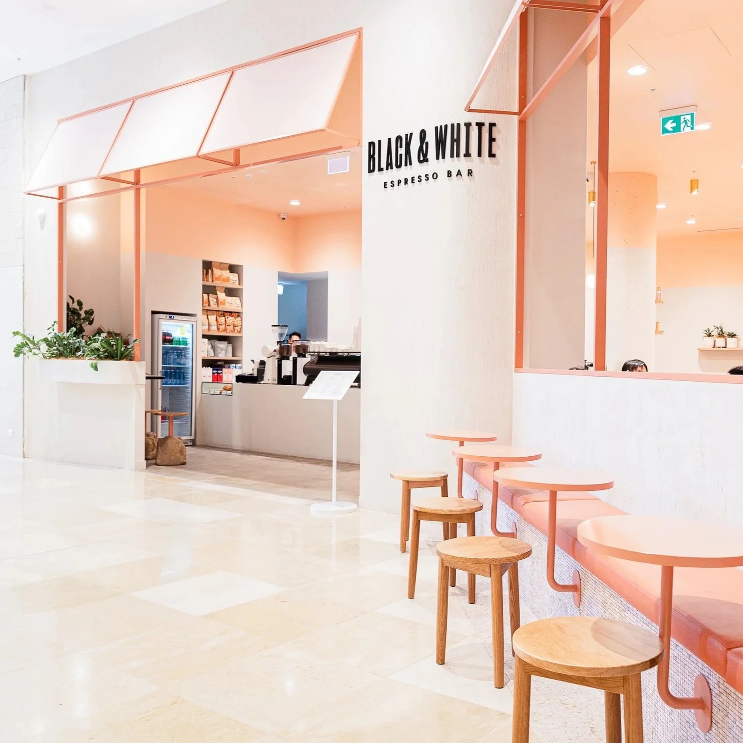 Black and White Espresso Bar | The Rocks