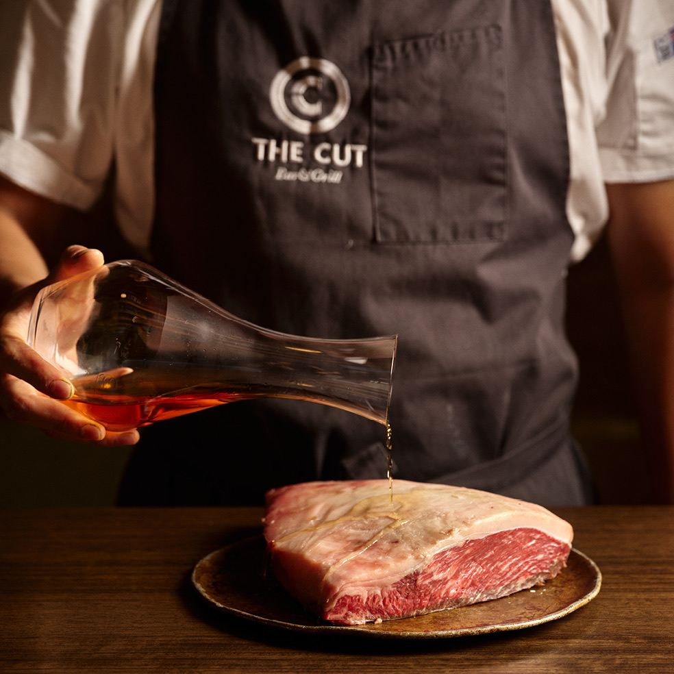 The Cut Bar & Grill